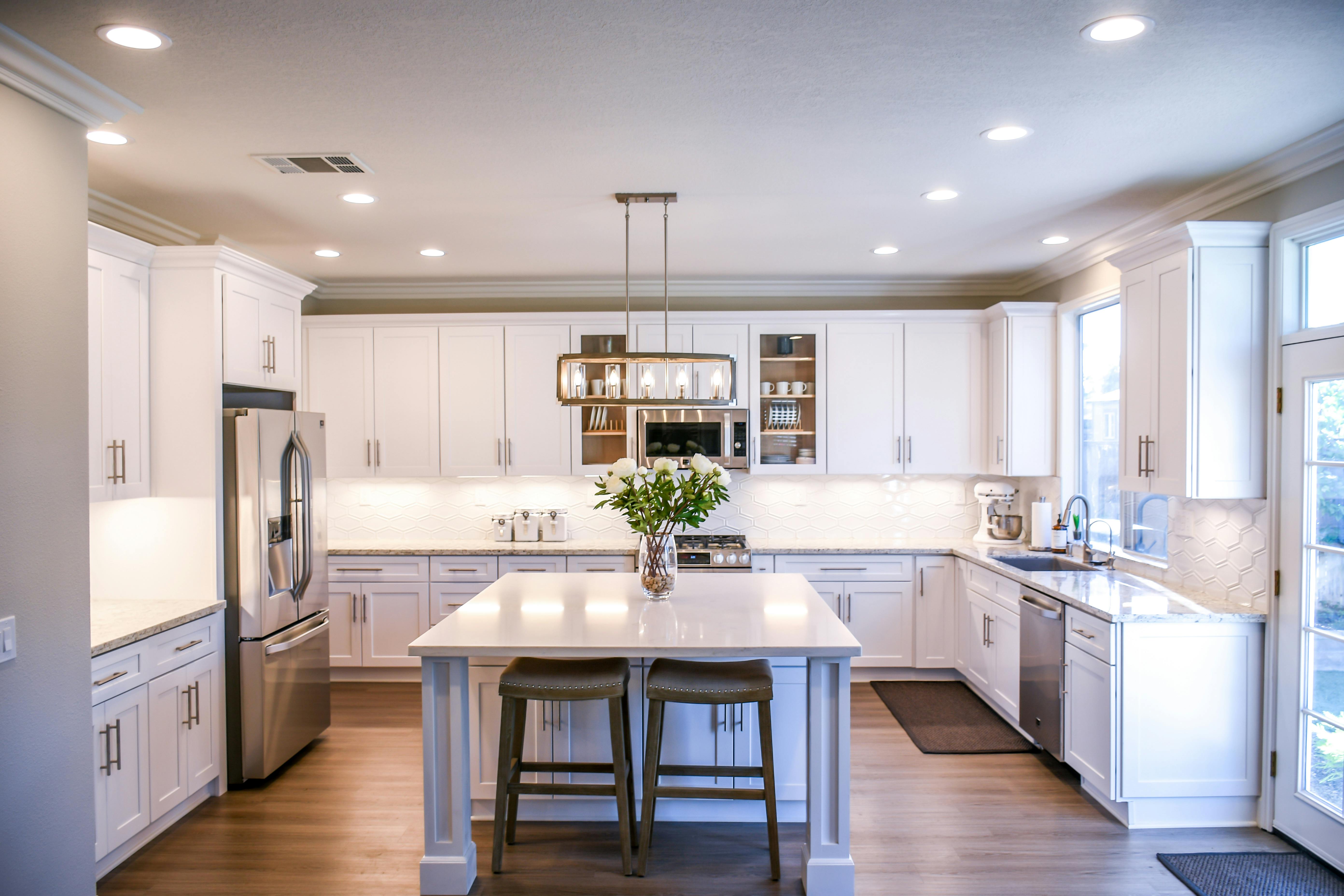 Spotless clean modern kitchen by B Cleaning Crew